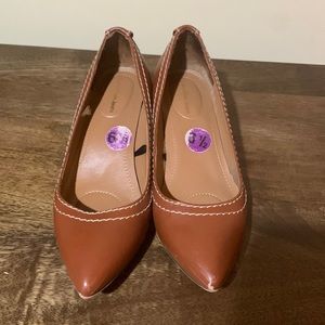 Calvin Klein caramel kitty heels